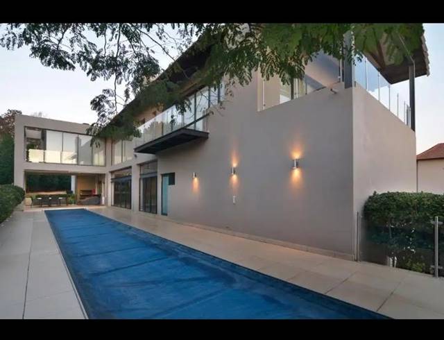 4 BEDROOM HOUSE FOR SALE IN BENMORE GARDENS